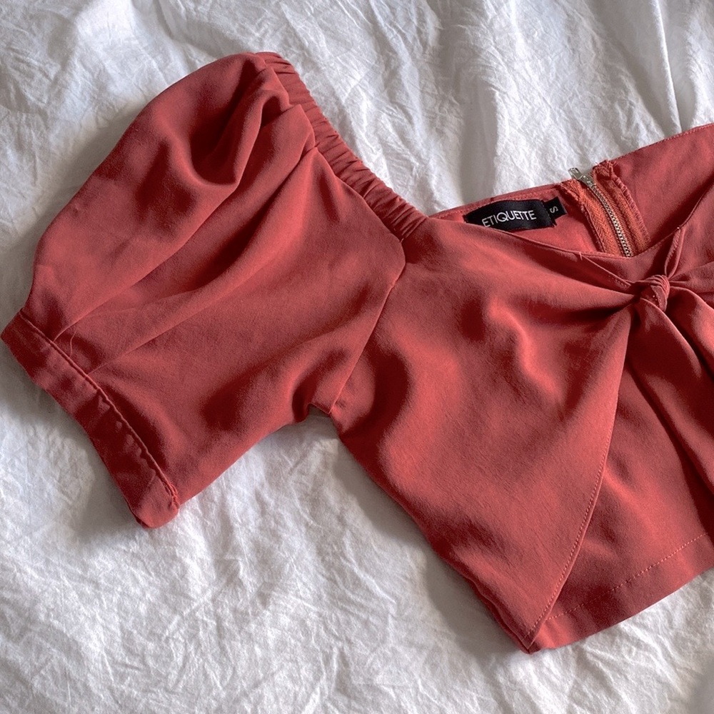 Etiquette Boutique Puff Sleeve Crop Top Blouse Burnt Orange Size Small